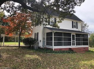 180 Center St, Cooleemee, NC 27014