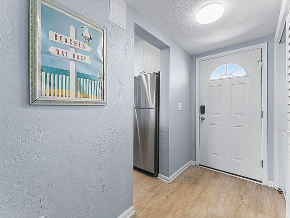 3rd image of 731 1st St S #523