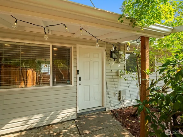 222 SW 305th Street, Federal Way, WA 98023