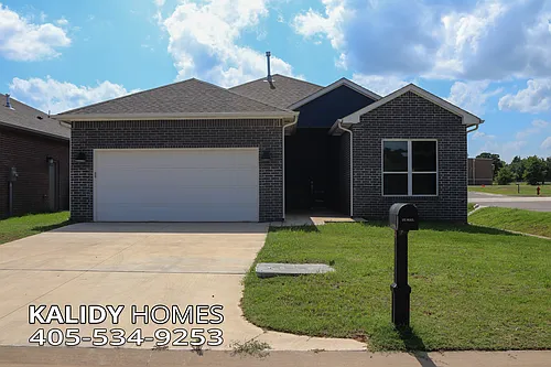 517 Remington Ave Photo 1