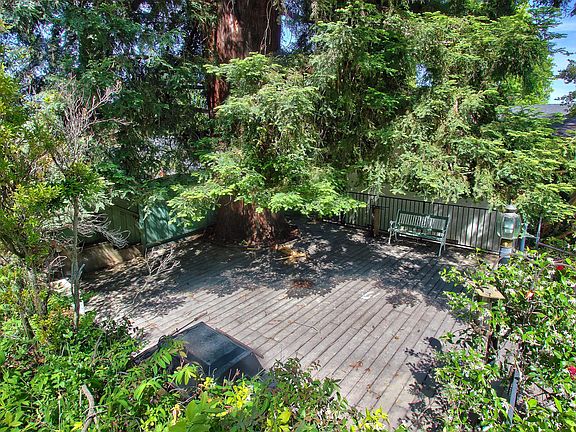 4th image of 4817 Tiffany Way