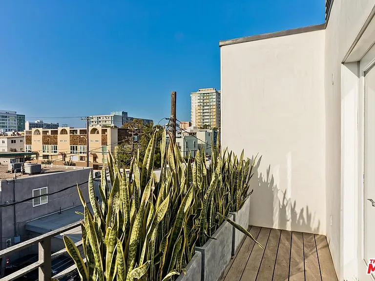 111 Eastwind St — Photo 35
