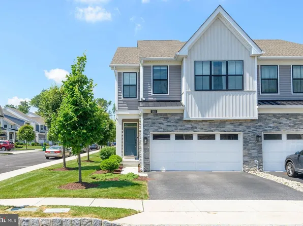 102 Segel Dr, Media, PA 19063