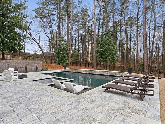 3rd image of 4226 S Berkeley Lake Rd NW