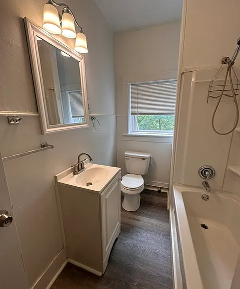 50 Gates Ave #3B — Photo 10