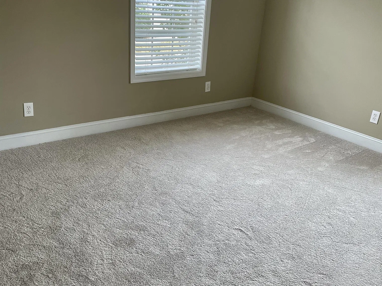 102 Capstone Dr — Photo 4