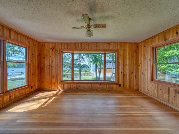 4th image of 34351 Sipe Rd