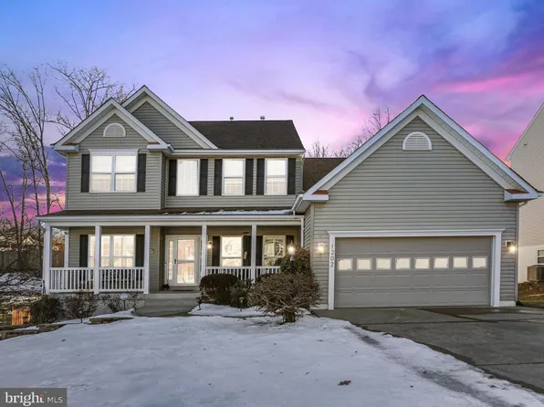 1202 Century Oak Dr, Fredericksburg, VA 22401