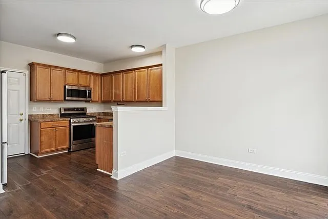 2156 Sunrise Cir #2156 — Photo 6