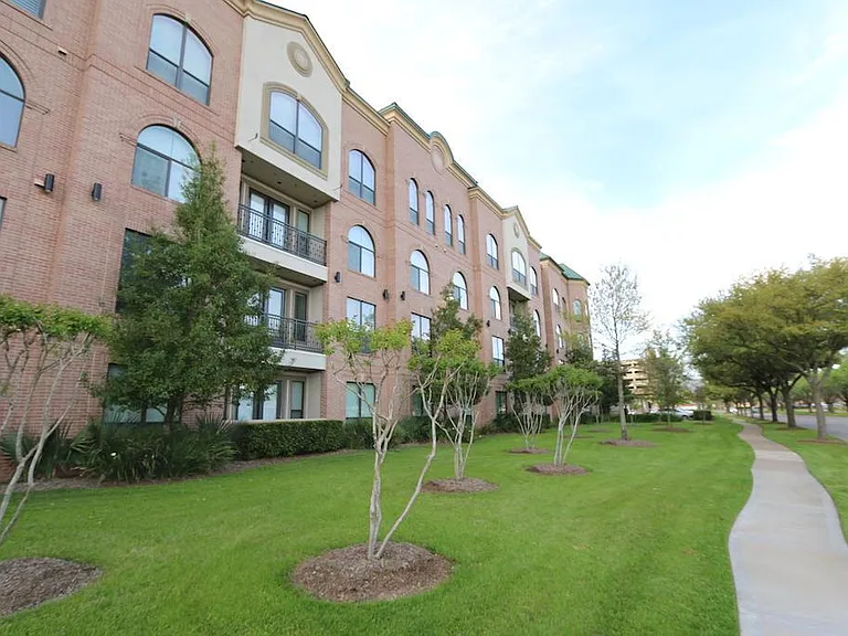 2299 Lone Star Dr #240 — Photo 11