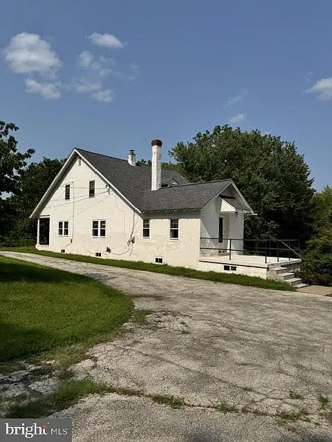 2 bed, 1.0 bath, 1400 sqft, $2,595 — Photo 3