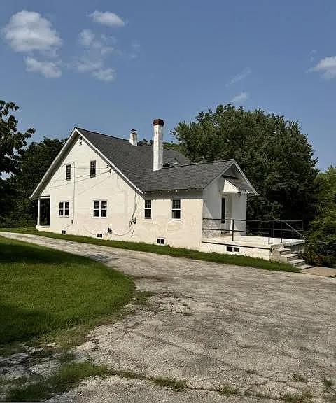 794 Bear Hill Rd — Photo 3