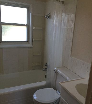 5th image of 6116 Carvel Ave APT B3