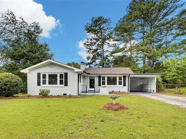 2726 Cameron Dr, Sanford, NC 27332