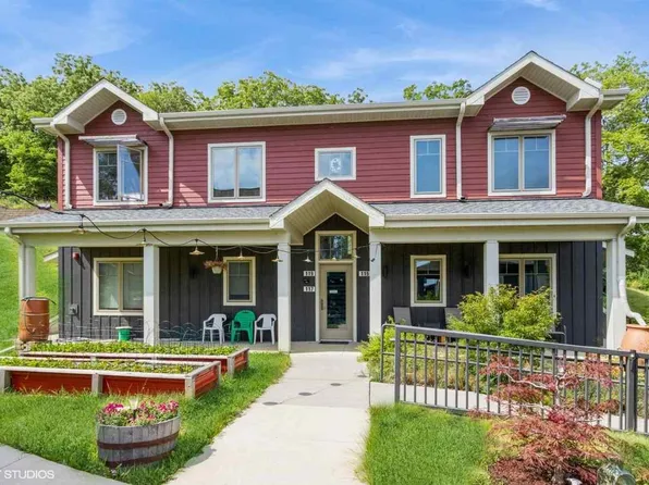 113 Prairie Hill Ln, Iowa City, IA 52246