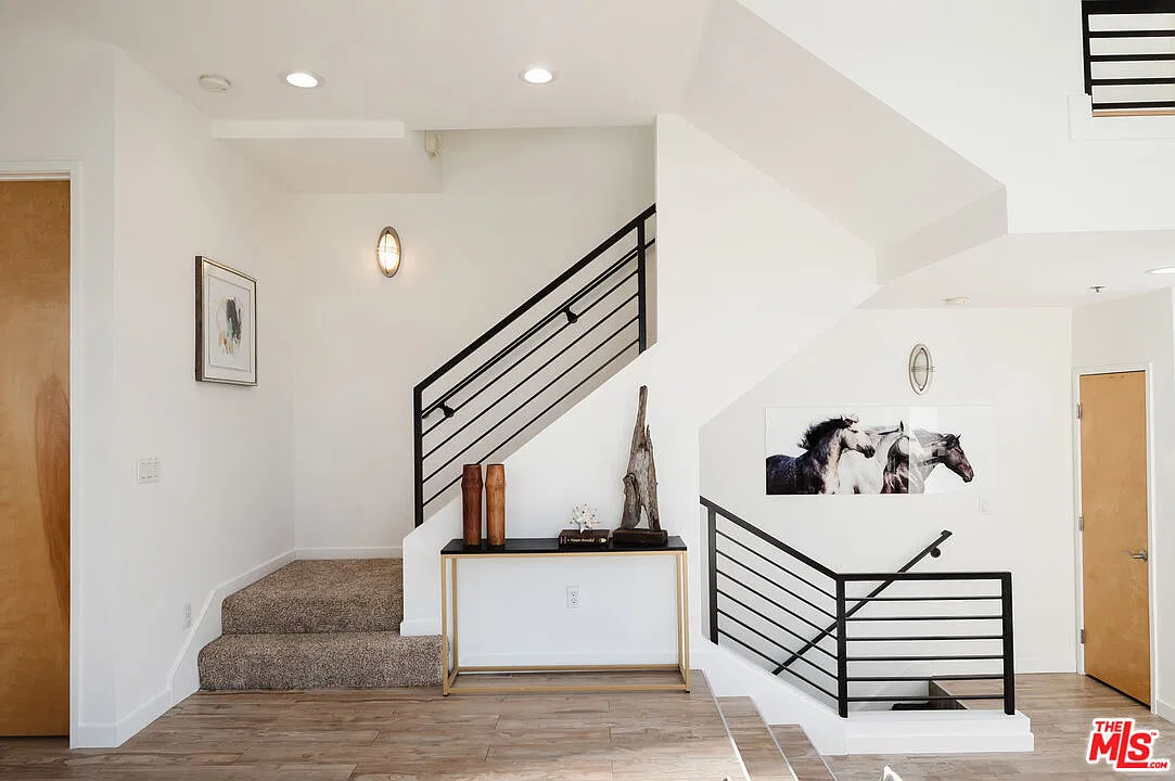 2 bed, 1660 sqft, $6,000 — Photo 4