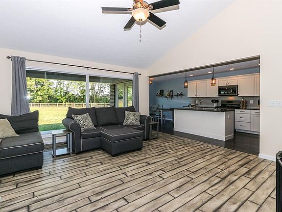 4th image of 24 Cypress Ct