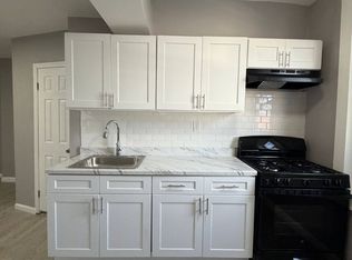 319 Coit St #4A, Irvington, NJ 07111