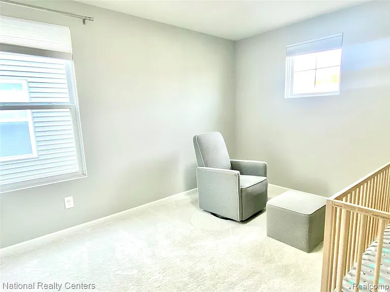 2835 Dillon Dr — Photo 23