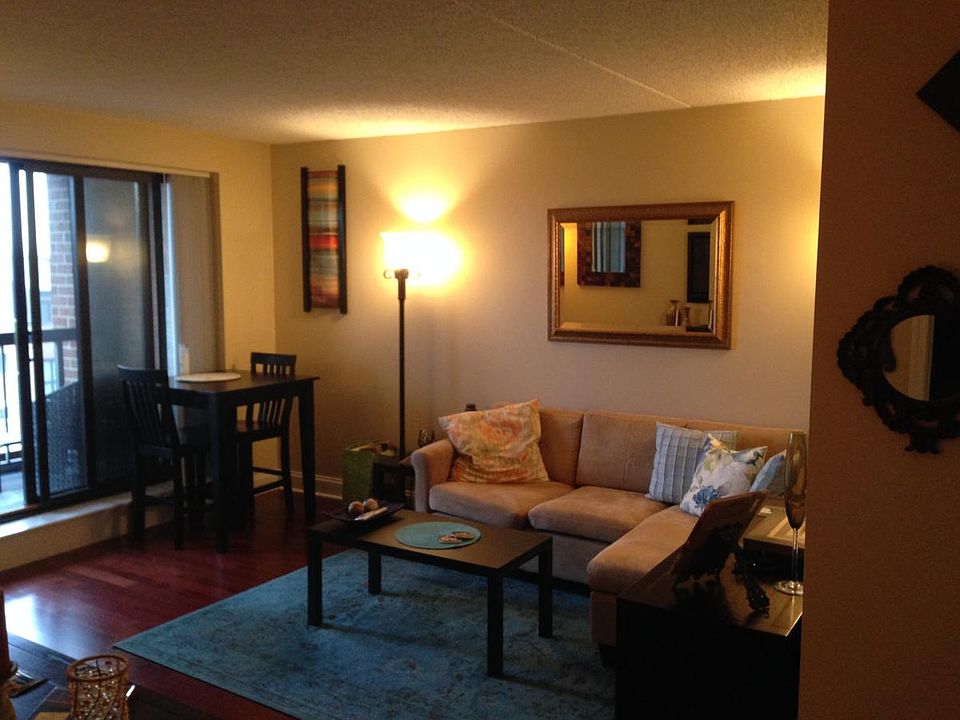 1st image of 200 Lombard St #512