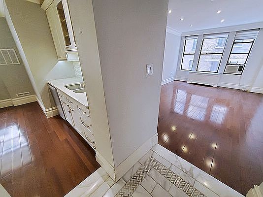 1st image of 365 W End Ave APT 1004