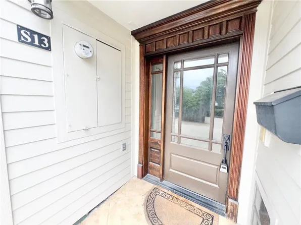 127 Highway 22 E APT S13, Madisonville, LA 70447