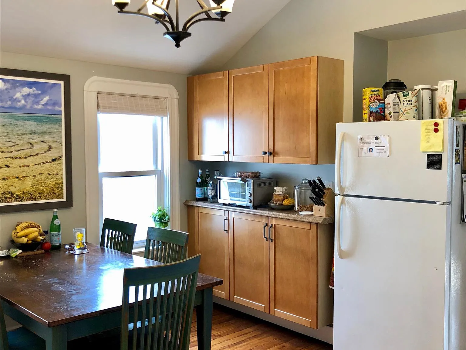2 bed, 800 sqft, $3,400 — Photo 2