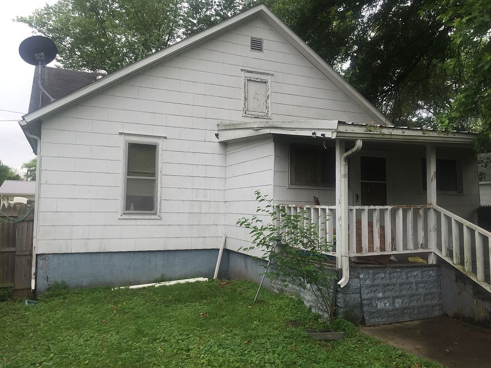 2nd image of 513 E Page St