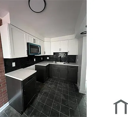 327 W 21st St — Photo 4