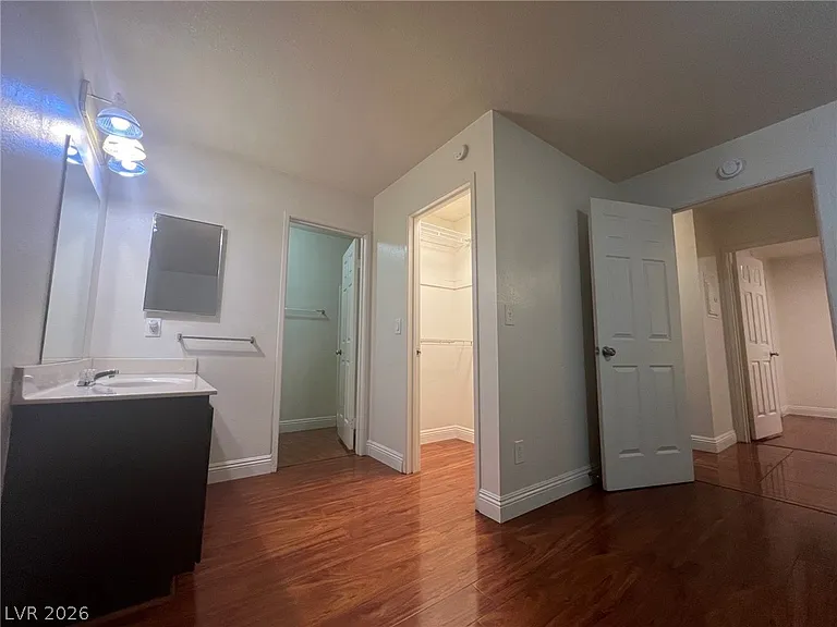 1337 Kari Lee Ct #B — Photo 19