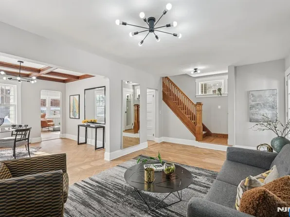 201 Preston St, Ridgefield Park, NJ 07660