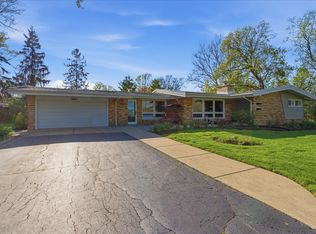 11714 S 82nd Ct, Orland Park, IL 60464
