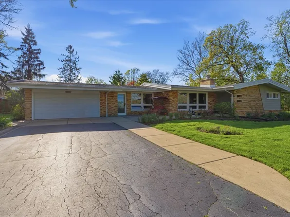 11714 S 82nd Ct, Orland Park, IL 60464