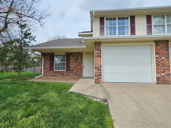 1609 Steamboat Ln, Columbia, MO 65201