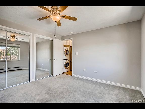 4th image of 558 N Washington St #310