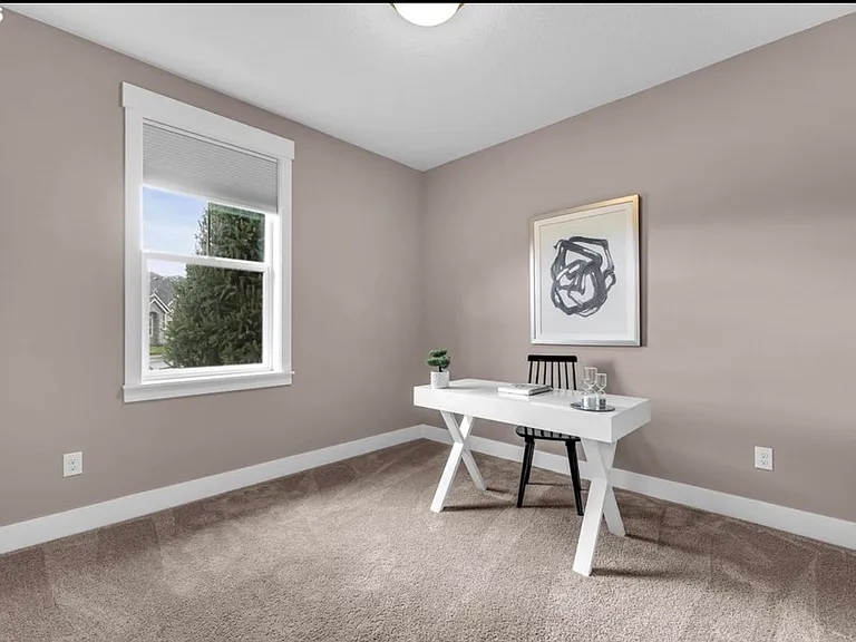1601 S 46th Pl — Photo 14