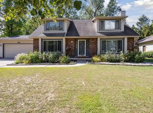 1843 Chester Rd, Lansing, MI 48912