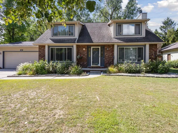 1843 Chester Rd, Lansing, MI 48912