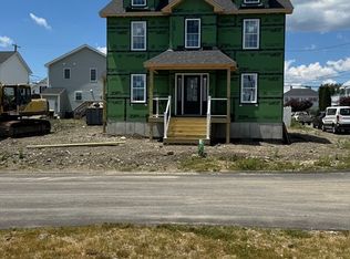 55 Princeton Cir, Fall River, MA 02724