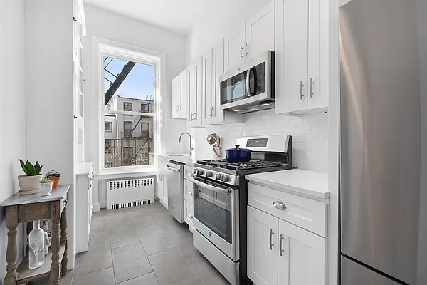 Rented by Compass | media 2