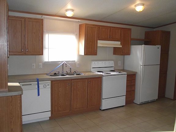 3rd image of 11734 N Walrond Ave