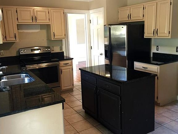 5th image of 3923 Melshire Ln
