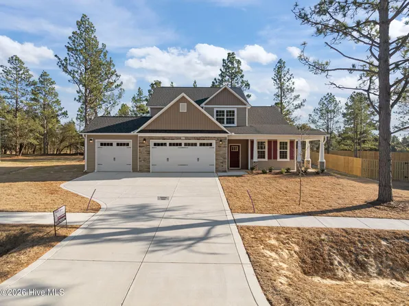 812 Winds Way, Aberdeen, NC 28315