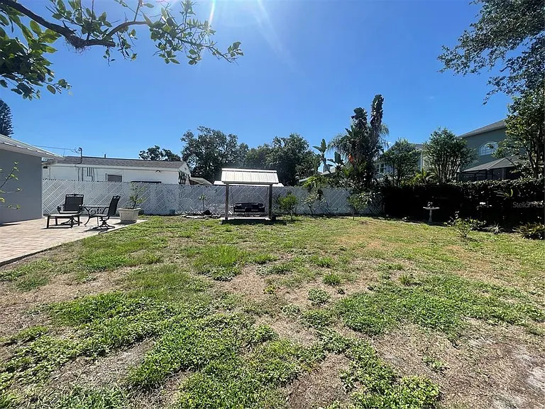 3030 W Helen Ave — Photo 6