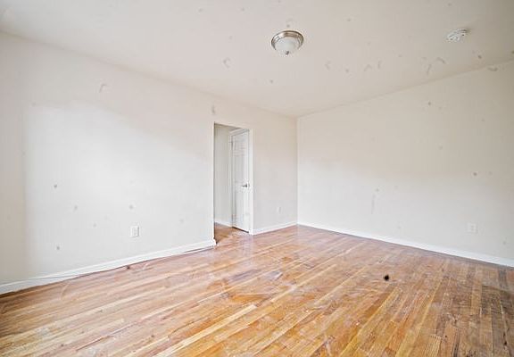 3rd image of 39-86 47th St #C41