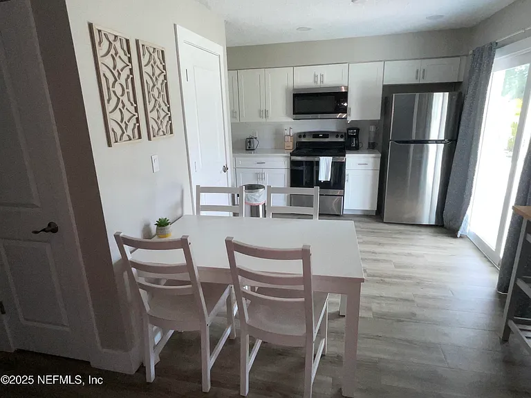 318 Arricola Ave #101 — Photo 17