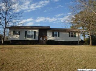 910 Magnolia Dr, Sylacauga, AL 35150