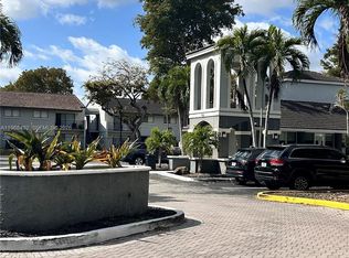 7030 NW 179th St APT 205, Hialeah, FL 33015