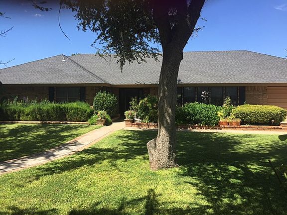 2nd image of 2711 Marie Dr
