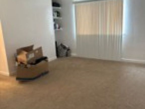 5th image of 318 Dersam St